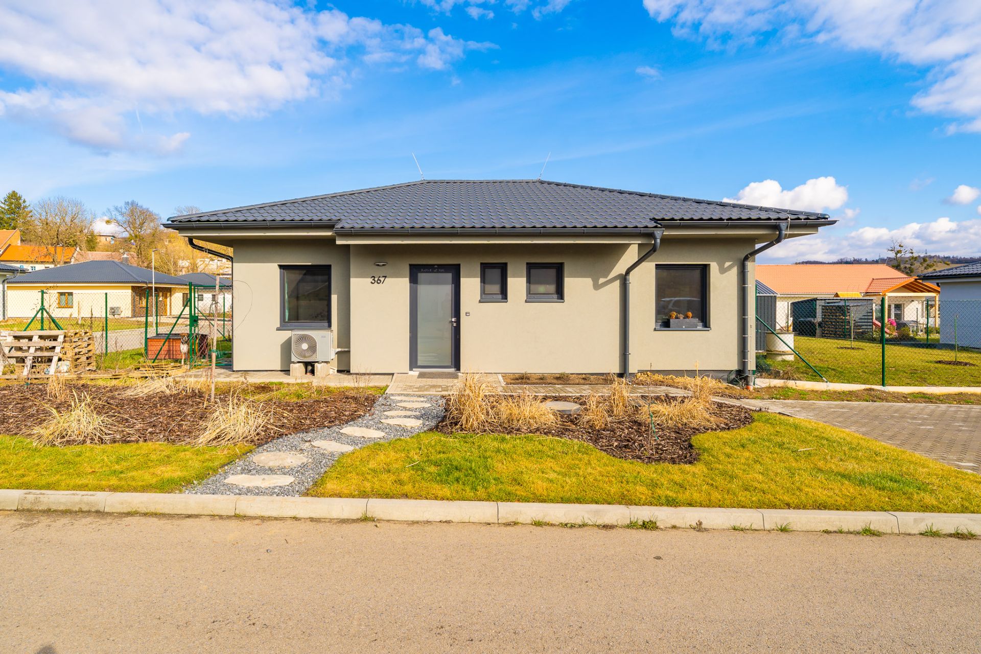 Novostavba rodinného domu typu bungalov v Pohořelicích u Napajedel