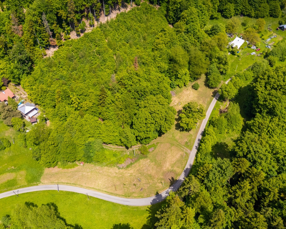 Pozemky včetně stavební parcely v obci Trnava u Zlína