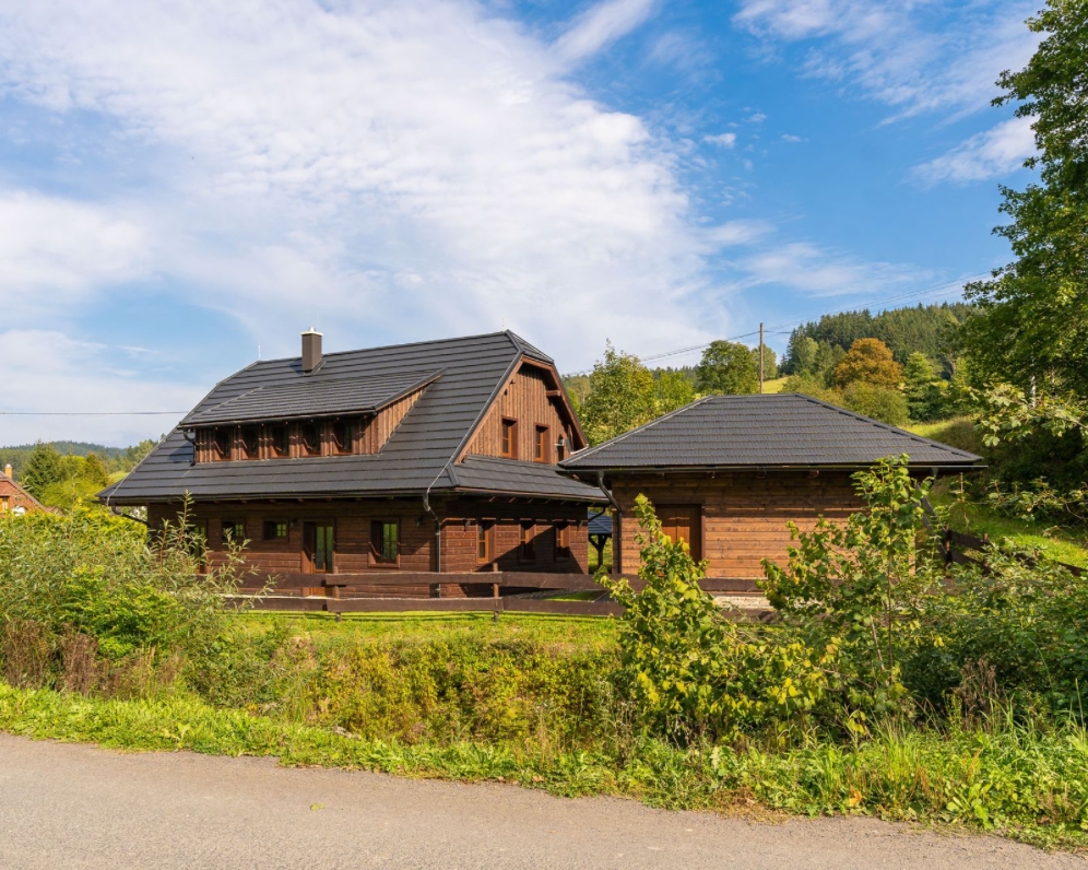 Novostavba chaty ve velmi žádané lokalitě Velké Karlovice